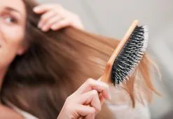 Rozčesávání vlasů odhaleno. Jak vybrat kartáč nebo hřeben pro konkrétní typ vlasů?