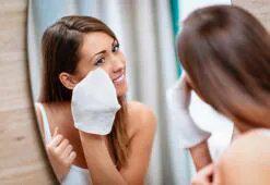 OCM: Jak čistit obličej oleji a proč byste měli tuto metodu použít