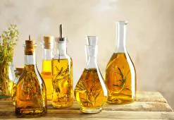 Přírodní oleje - záruka nejlepší regenerace vlasů
